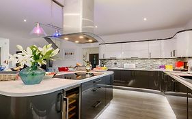 Kingfisher Lodge - 4 Bed Villa